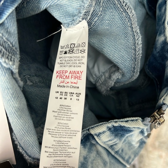 Stylish Blue High-Waisted Women Jeans - Picture 7 of 7